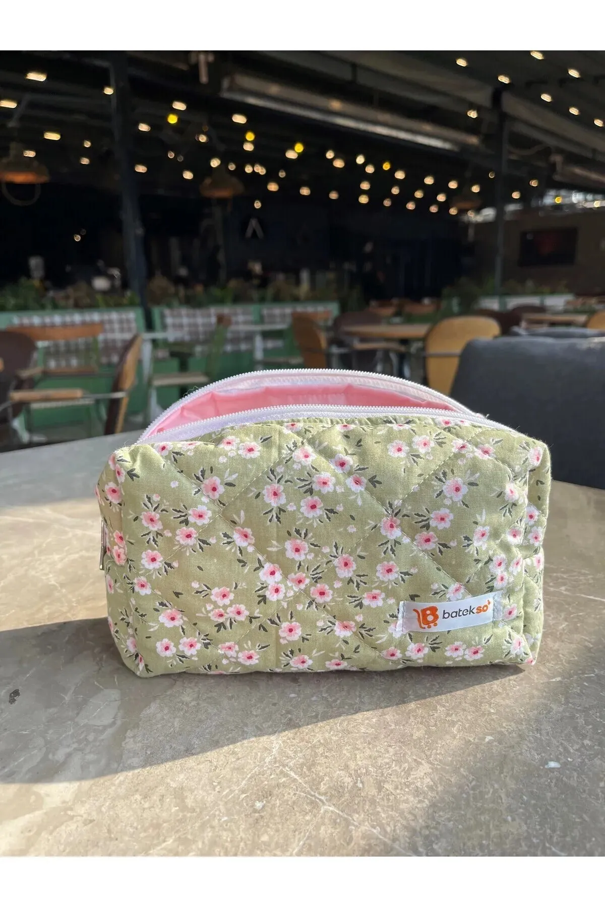 Batekso Green Floral Pattern Makeup Bag