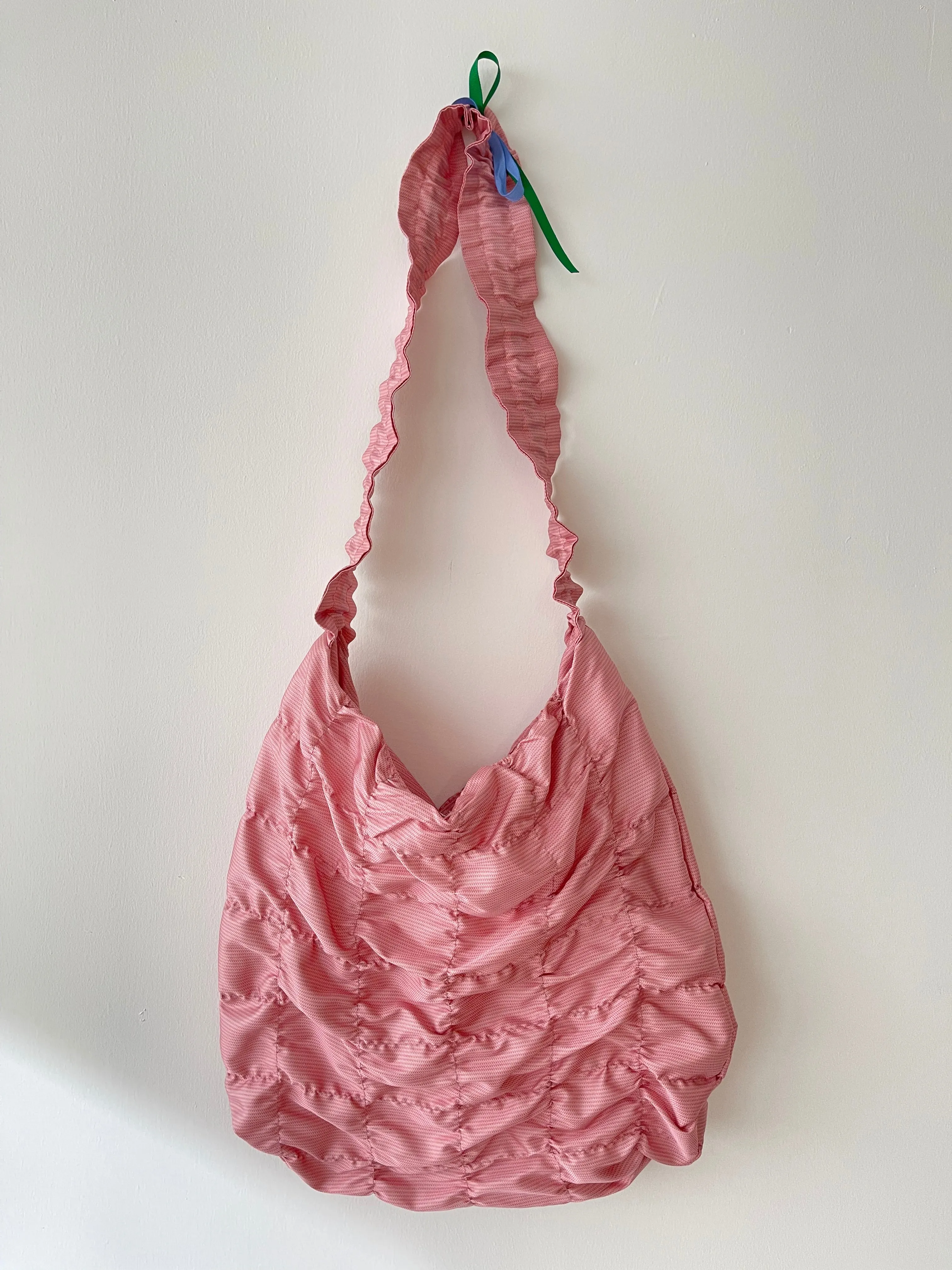 FLEURS pink gathered tote bag