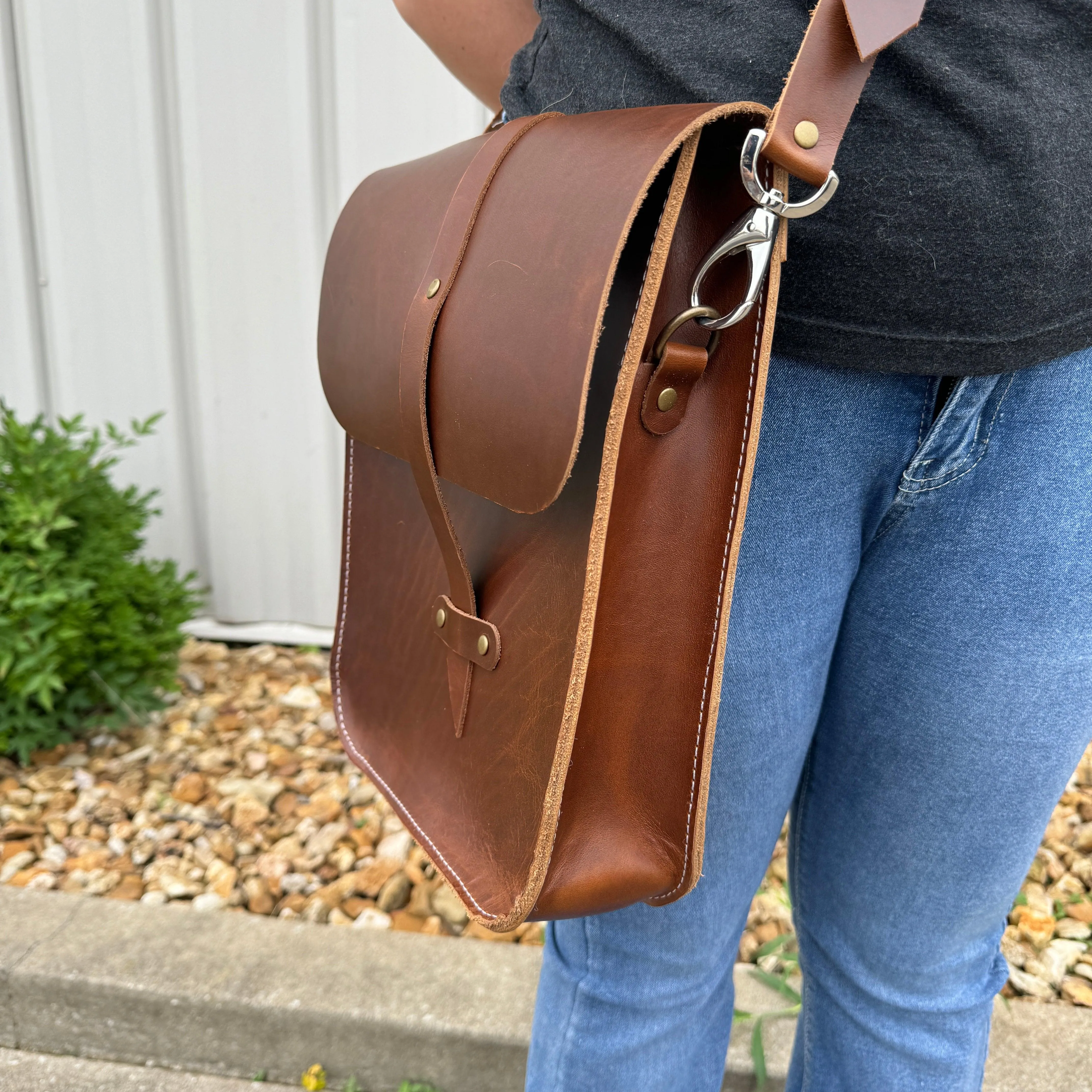 Unisex Messenger Bag - Oxford Xcel Leather