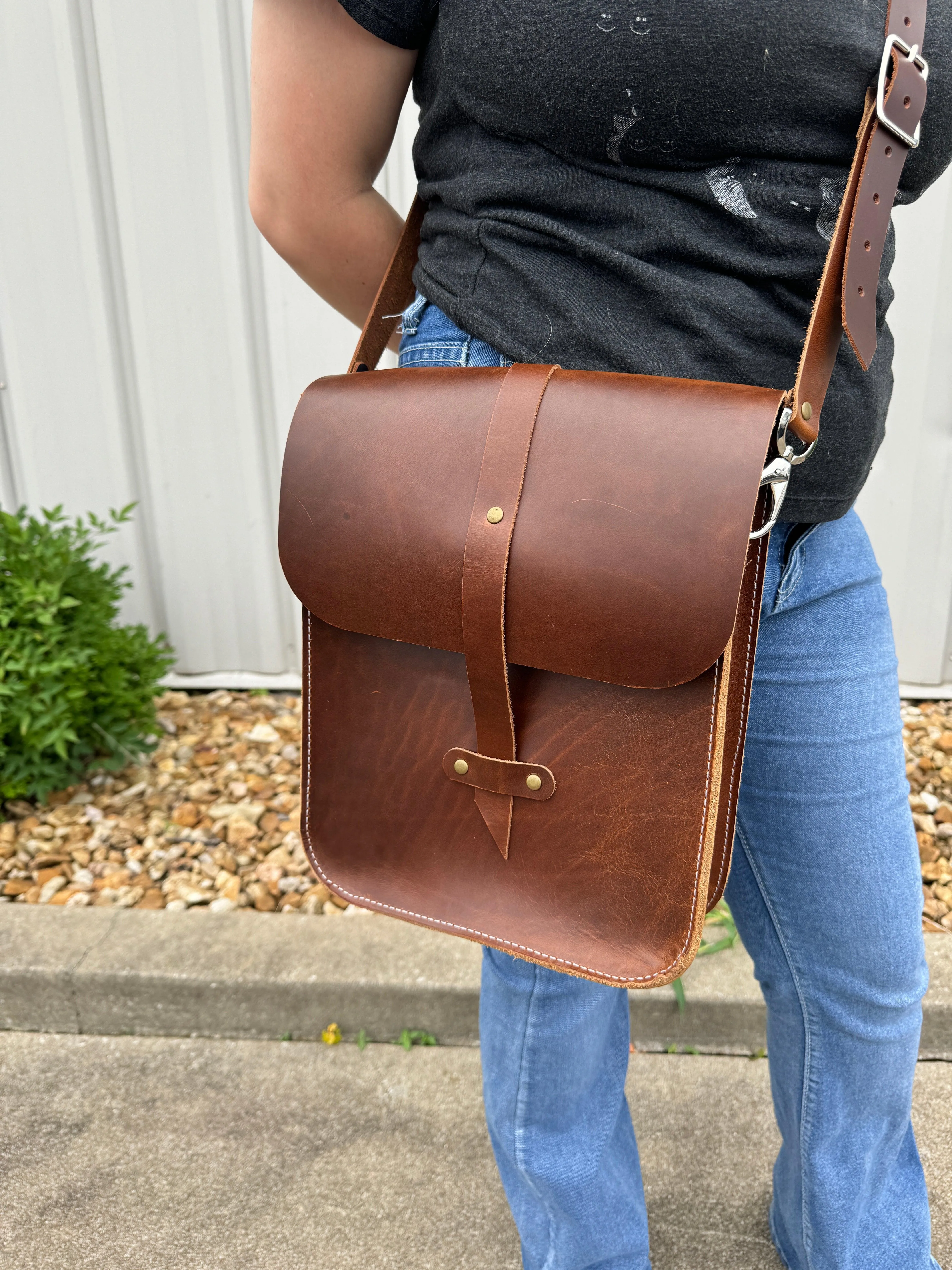 Unisex Messenger Bag - Oxford Xcel Leather